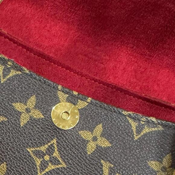 LOUIS VUITTON Authentic Brown Monogram Canvas Bag - Picture 11 of 11